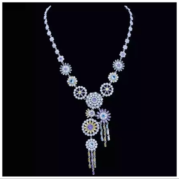 Swarovski Crystals The Iza Spectacular Colorful Necklace - Picture 1 of 9